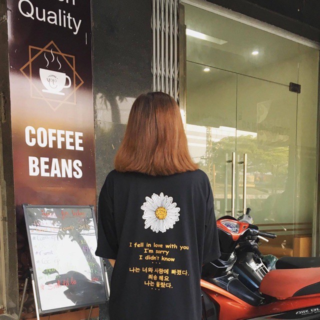 Áo tay lỡ Hoa cúc Hàn Quốc - I feel in love with you | BigBuy360 - bigbuy360.vn