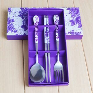 Bộ muỗng đũa nĩa inox in hoa có hộp quà sang trọng nhỏ gọn tiện lợi