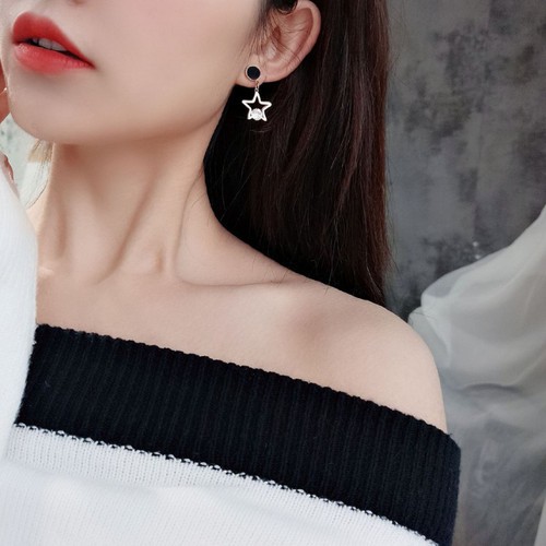 Bông Tai Nữ Ngôi Sao Đính Đá Nhân Tạo Titan Ko Đen TT 2715