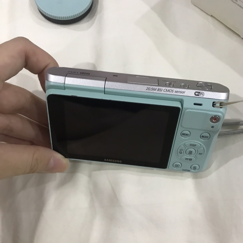 SAMSUNG Camera NXmini tặng luôn case và thẻ nhớ 16gb | BigBuy360 - bigbuy360.vn