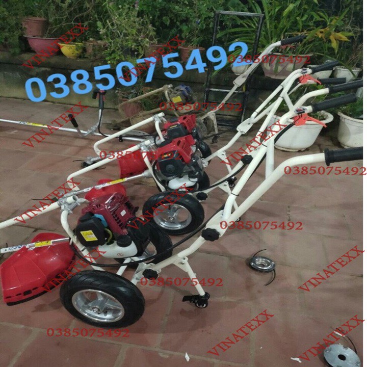 Máy cắt cỏ đẩy tay có bánh xe mini tiện dụng cho việc di chuyển