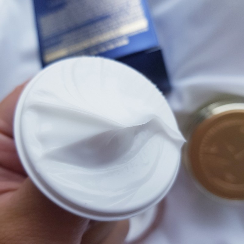 Kem dưỡng da giảm nám, tàn nhang Hàn Quốc Benjamin Button Wrinkle Fill Up Cream 50ml