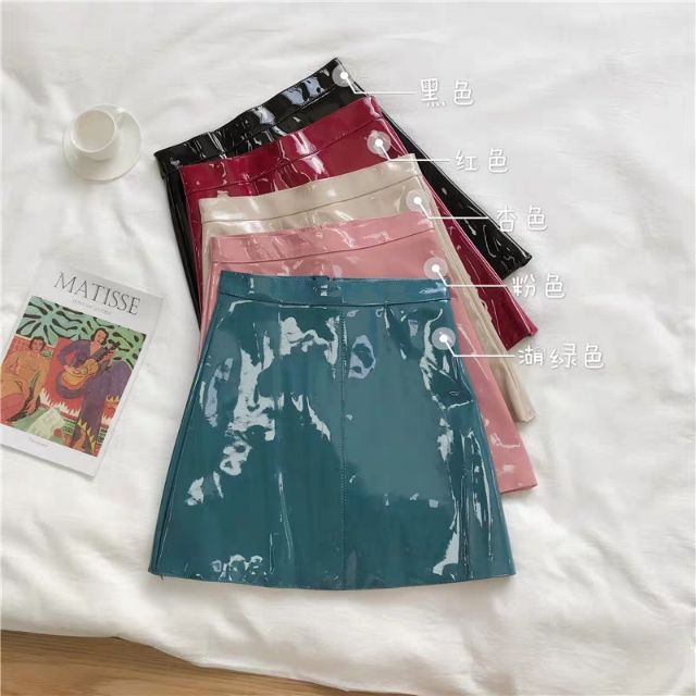 🎀SẴN_Chân váy da bóng kính mượt kèm quần đùi trong | BigBuy360 - bigbuy360.vn