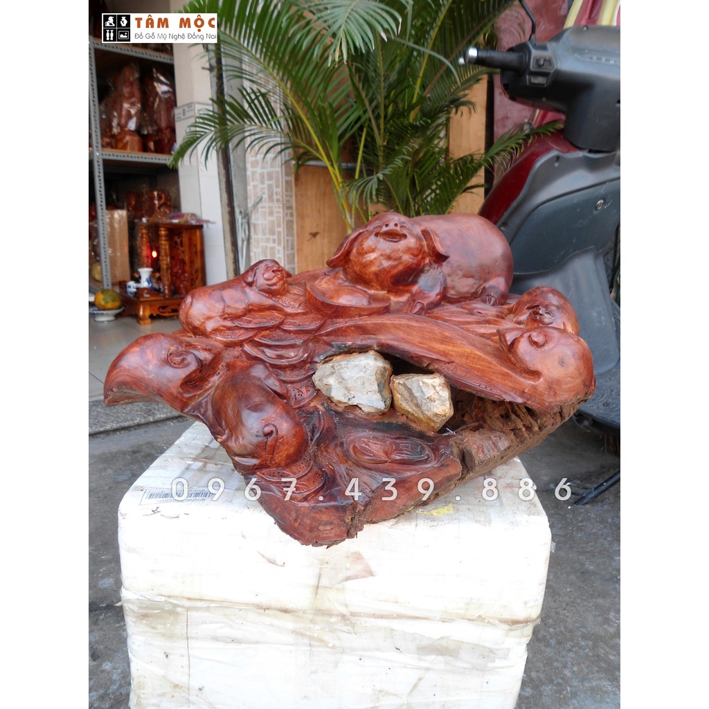 Tượng gỗ gia đình heo - lợn bằng gỗ hương Việt - T69