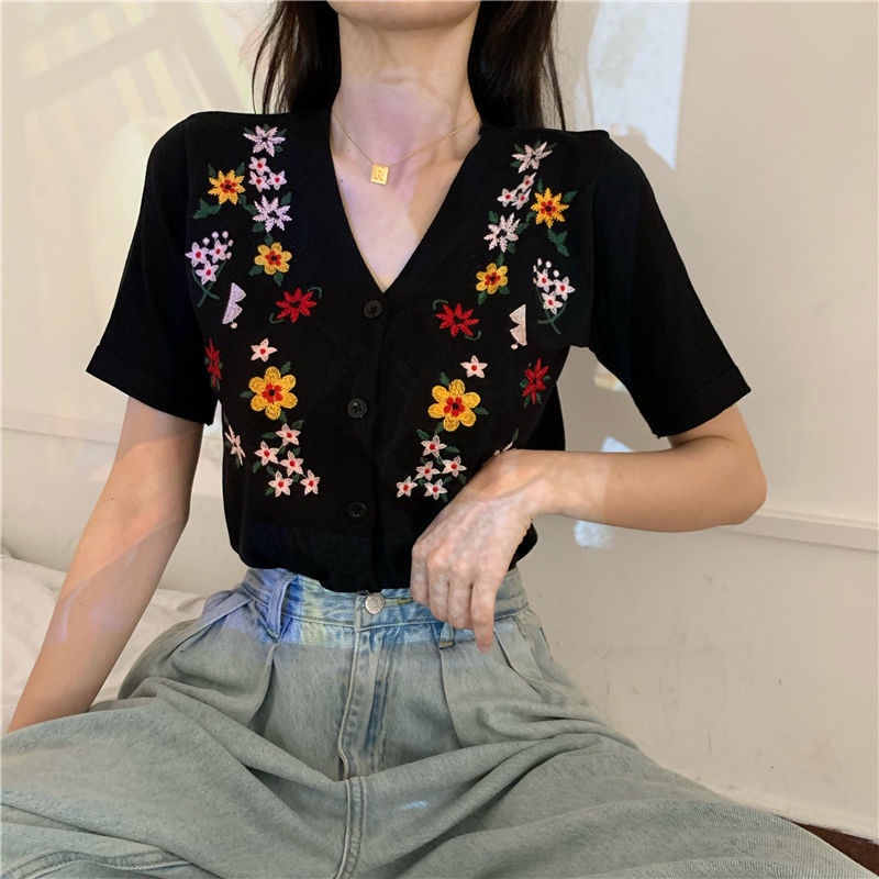 Áo kiểu tay lửng họa tiết hoa xinh xắn thời trang phong cách Pháp