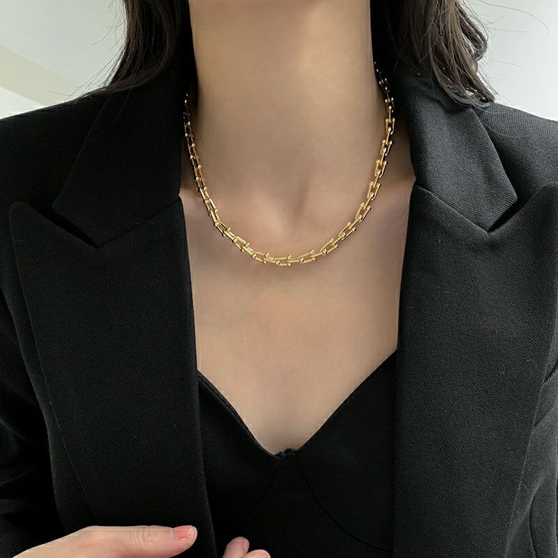 Dây chuyền chocker mắt xích Rose BlackPink