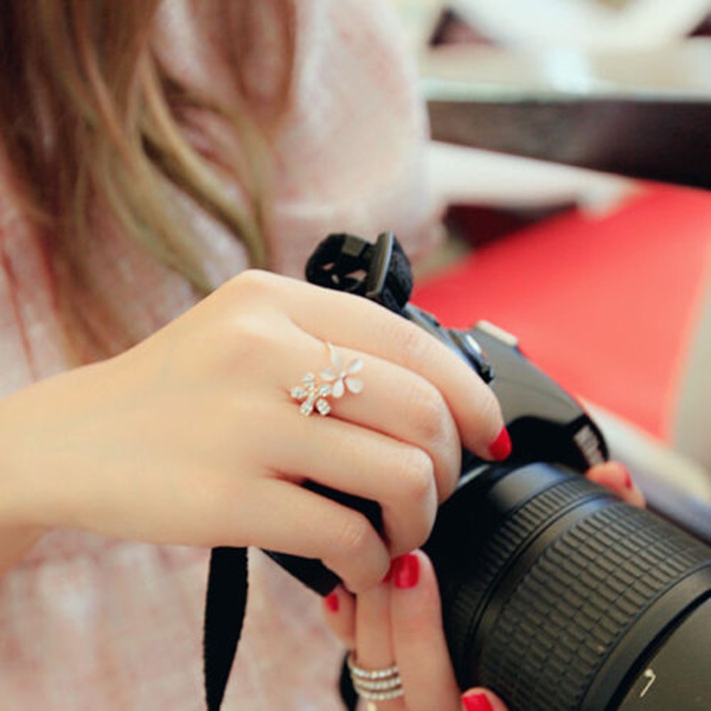 Nhẫn Hình Hoa Cúc Đính Đá Thời Trang Cho Nữ