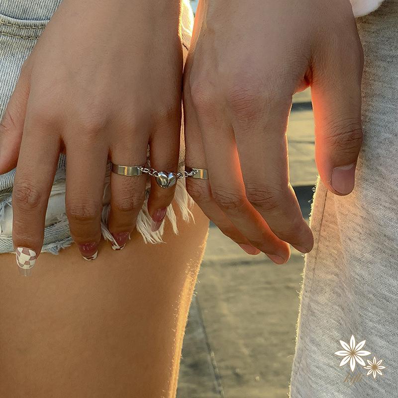 Bộ 2 Nhẫn Nam Châm Hình Trái Tim Có Thể Điều Chỉnh Cho Cặp Đôi / Bạn Thân / Bạn Thân