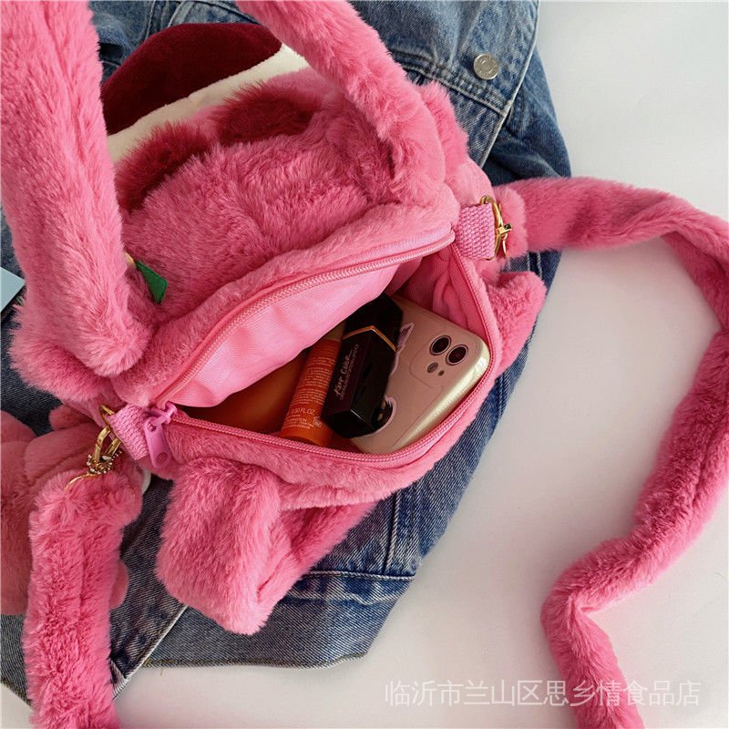 Túi Đeo Chéo Hình Quả Mọng / Gấu Bông Mềm Mại Dễ Thương Phong Cách Nhật Bản