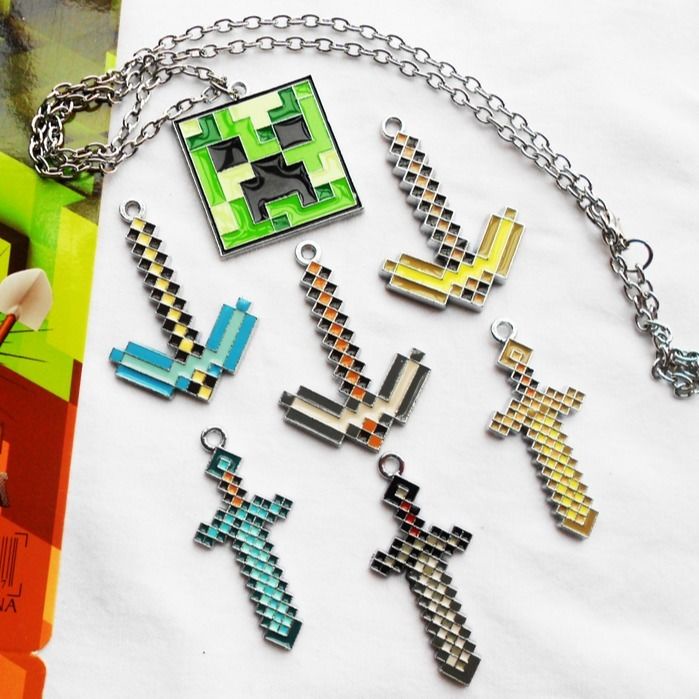 Vòng cổ / Móc Khóa Hình Quái Vật Hoạt Hình Minecraft 4cm