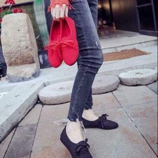 Giầy lưòi thể thao buộc dây