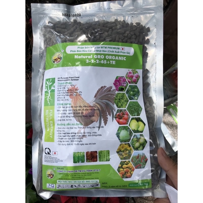 Phân Gà Hữu Cơ Hàng Nhập Khẩu Dùng Cho Rau, Cây Ăn Trái Và Cây Kiểng Trong Nhà Gói 1kg