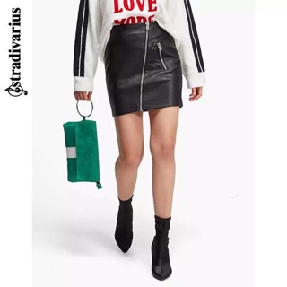 Chân váy da stradivarius sale khủng chị em ơi, #auth mà rẻ ngang hàng chợ thế này thì tội gì dùng hàng chợ ạ 😭