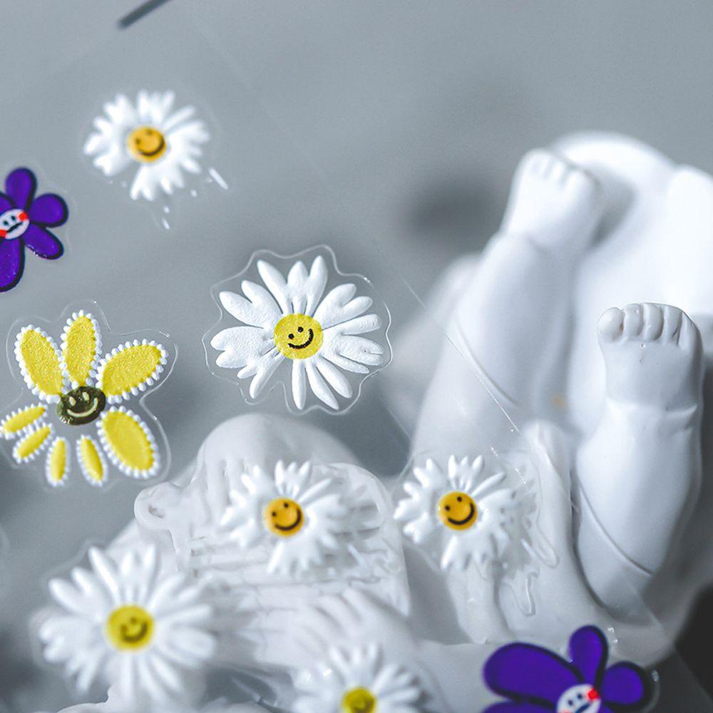 Miếng Dán Trang Trí Móng Tay Tự Dính Họa Tiết Hoạt Hình Gấu Pooh / Heo / Hoa Cúc Xinh Xắn DIY