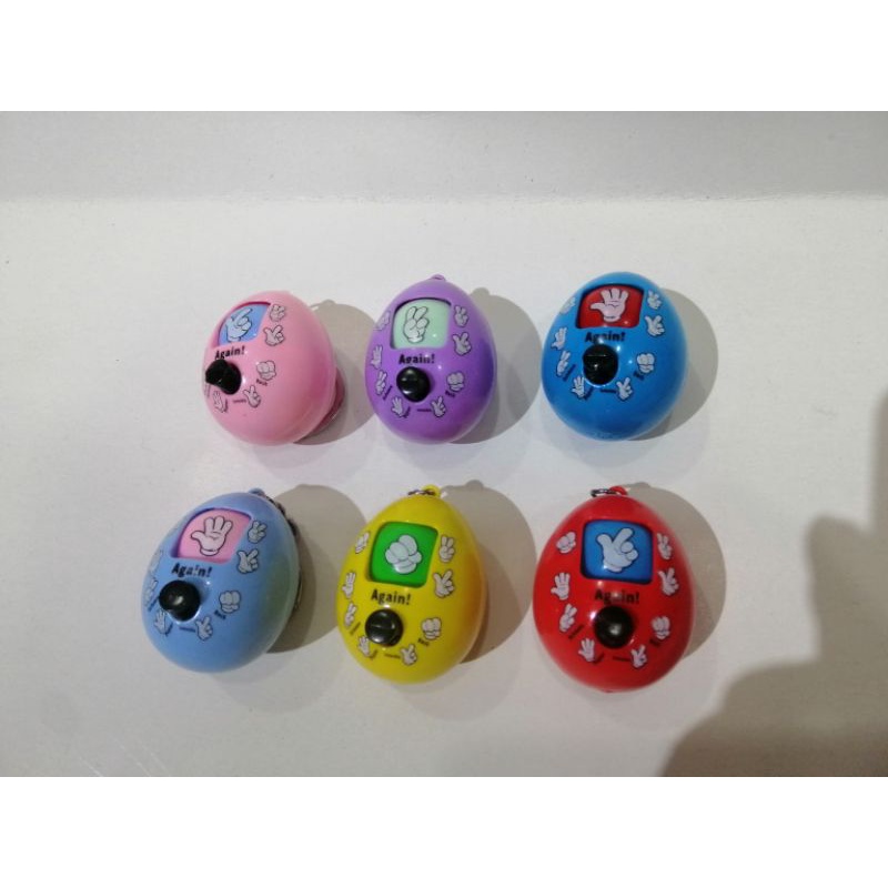 MÓC KHÓA TRỨNG OẢN TÙ XÌ