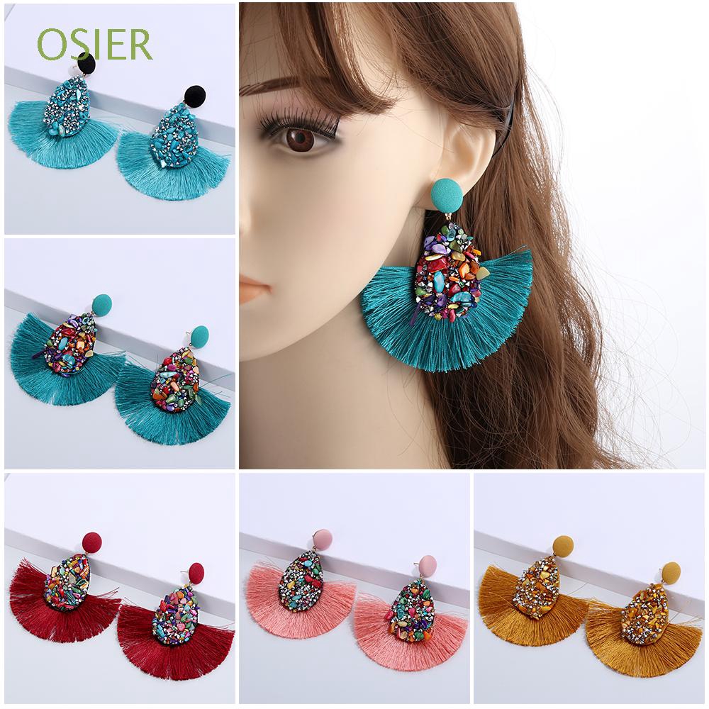 Khuyên tai tua rua phong cách bohemian thời trang