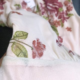 VÁY XOÈ PHỐI REN