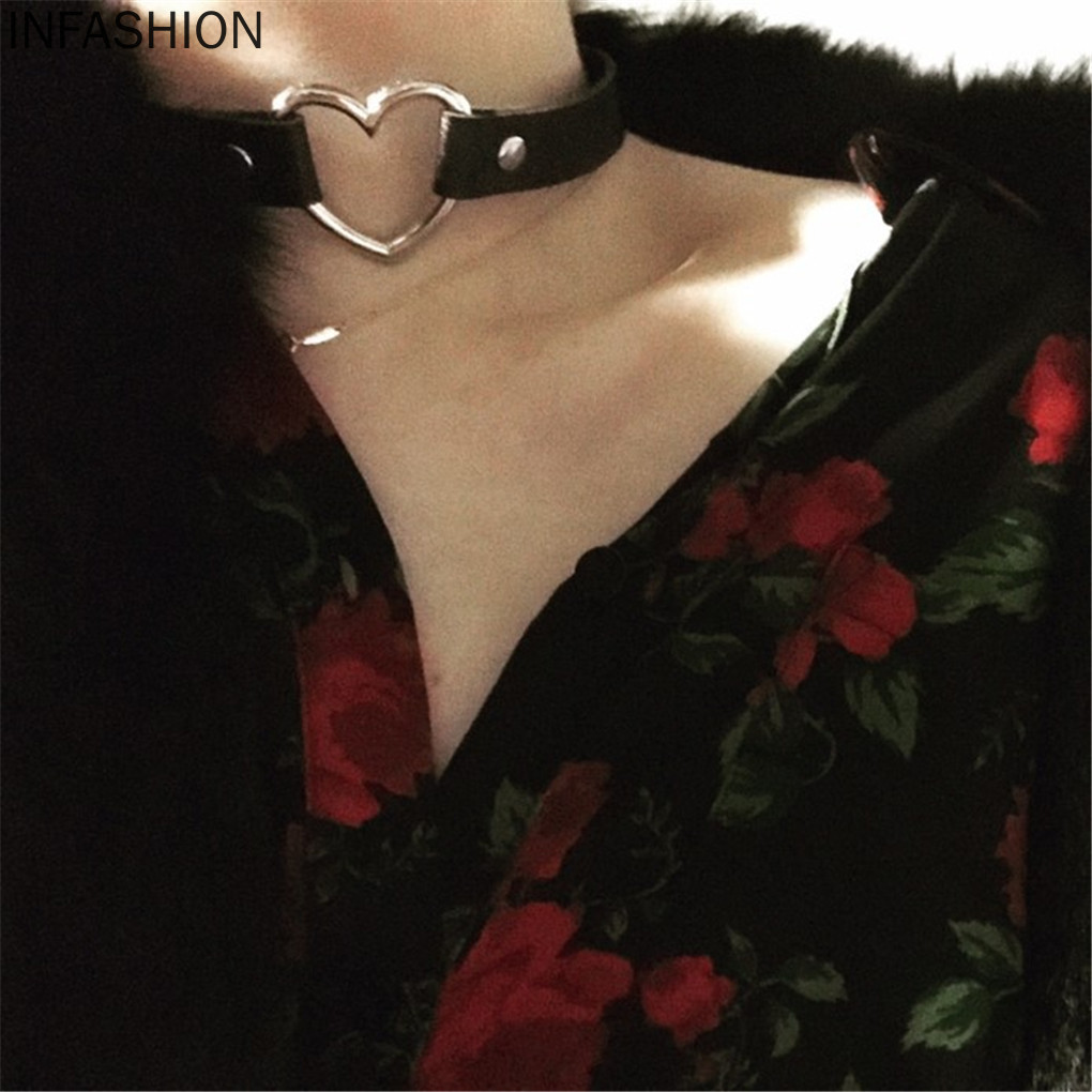 Vòng Cổ Choker Da Mặt Hình Trái Tim Có Thể Điều Chỉnh Kích Thước