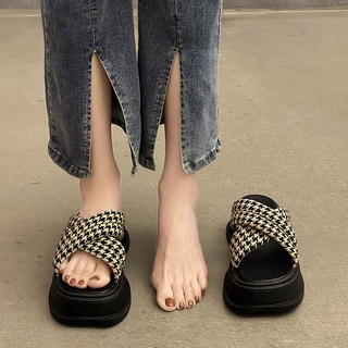 Dép sandal cao gót đế dày phong cách hàn quốc mới