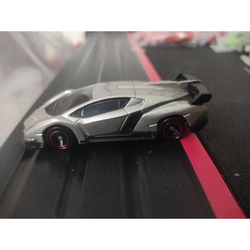 Xe mô hình Tomica- Lamborghini