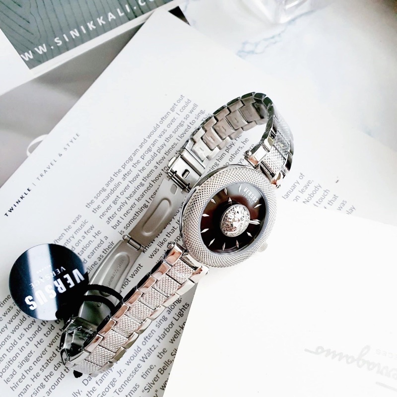 Đồng hồ nữ Versus dây thép không gỉ, kích thước 39mm