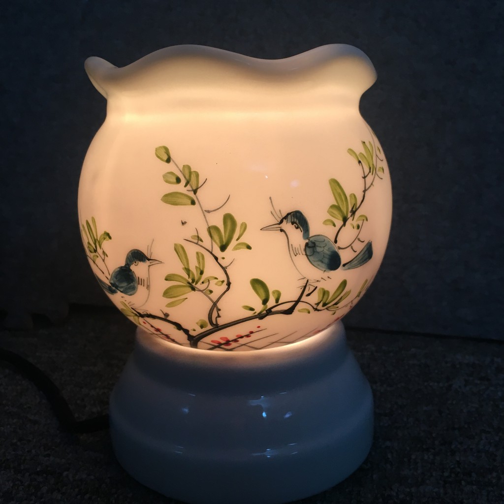 Đèn xông tinh dầu vẽ hoa và phong cảnh size L Song an Eco