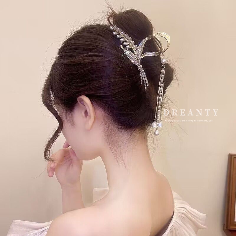 Kẹp Tóc Hình Cá Mập Đính Ngọc Trai Sang Trọng