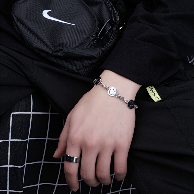 Vòng Tay Mặt Cười 22158 Phong Cách hiphop Đường Phố Nhật Bản Cho Nam Nữ