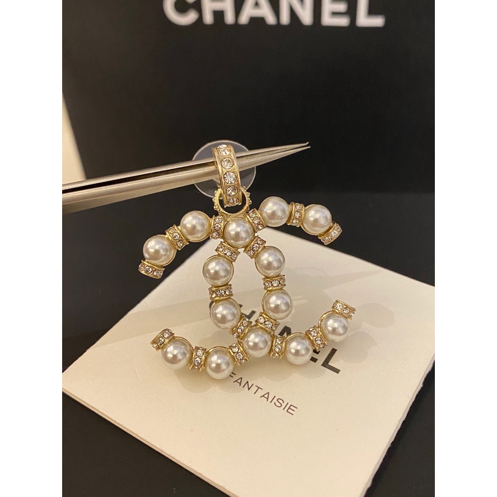 Khuyên Tai Chữ Cái Đính Đá Và Ngọc Trai Phong Cách Mới 2022c