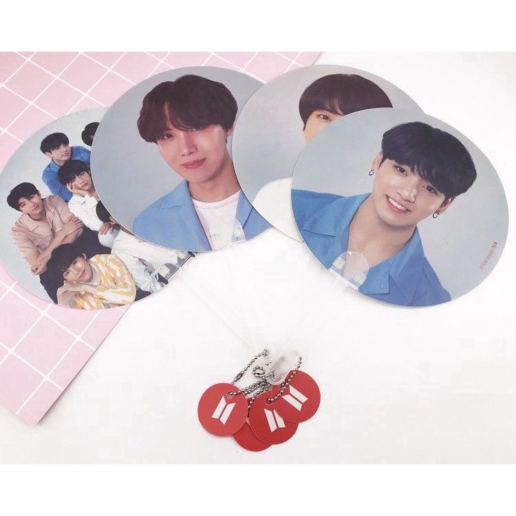 Quạt cầm tay in hình nhóm nhạc BTS