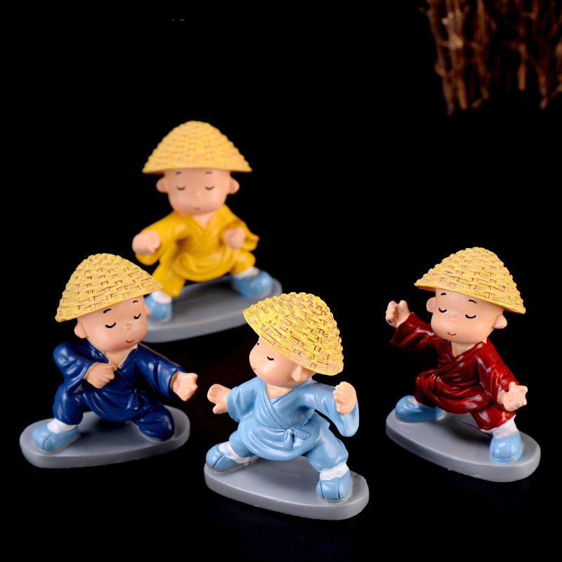 Bộ 4 tượng búp bê trang trí xe hơi sống động