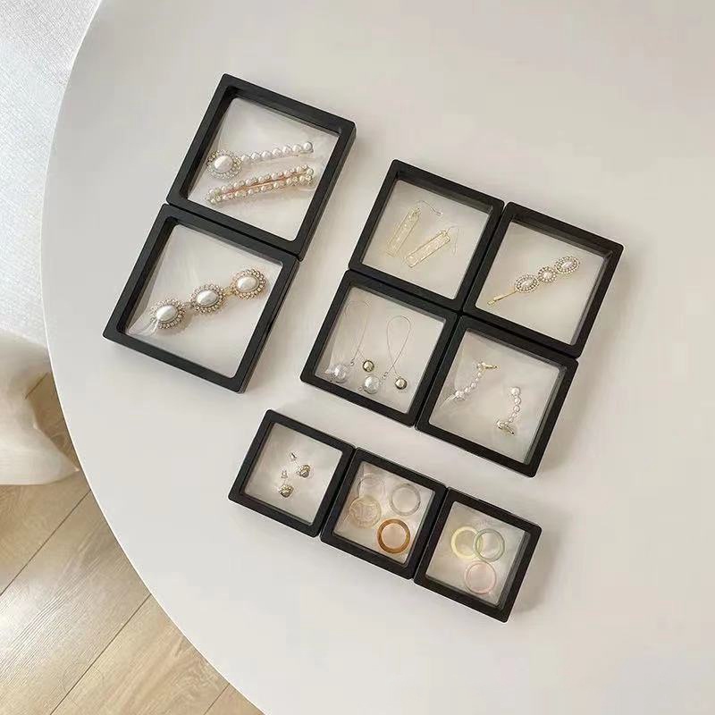 Hộp Đựng Trang Sức Trong Suốt 7*7cm