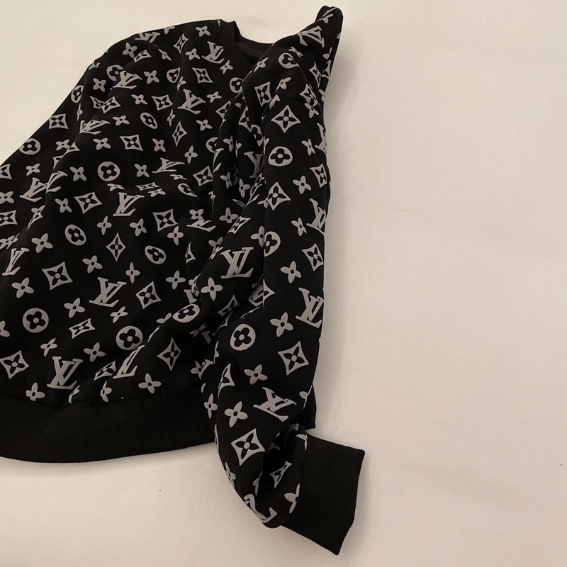 Áo nỉ nữ dáng rộng họa tiết chữ thương hiệu thời trang cao cấp Louis Vuitton LV