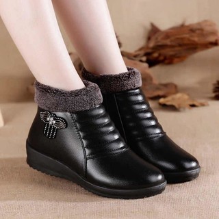 Giày boot cổ lông