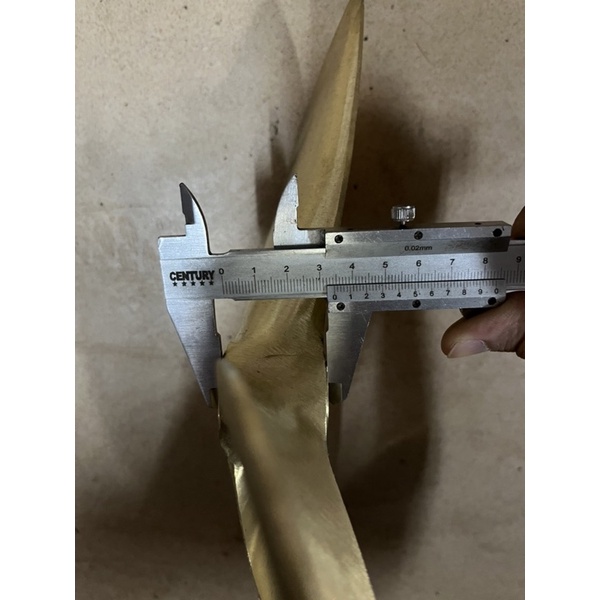 Chân vịt thau 3 tấc 2 chân vịt đồng thau 3 cánh chạy trái