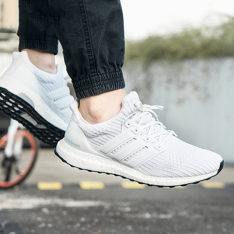 Giày Thể Thao Chạy Bộ Adidas Ultra Boost Bb6168 Bb6308 Có 4 Màu