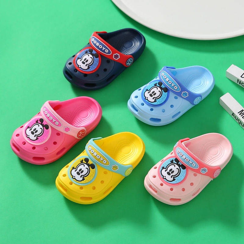 Giày Sandal Đục Lỗ Siêu Nhẹ Chống Trượt Thời Trang Mùa Hè Cho Bé 1-3-6 Tuổi