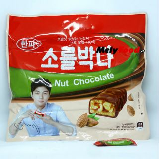 Bánh Nut Chocolate Hàn Quốc 300gam