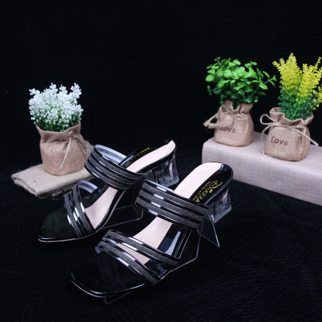 Giày Sandal Cao Gót Đế Xuồng Thời Trang Cho Nữ 02