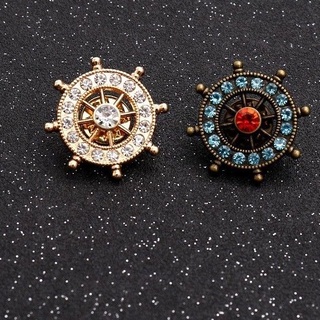 Pin cài áo bánh lái tàu