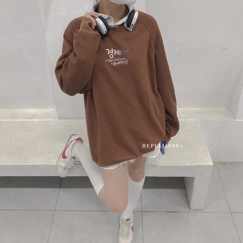 Áo sweater raglan chữ Hàn