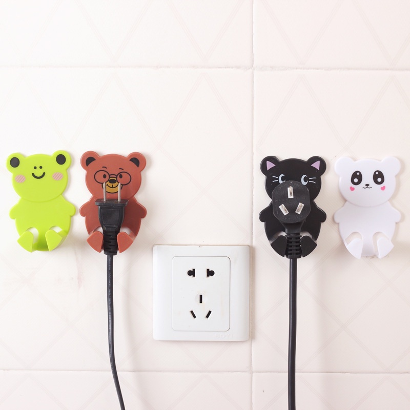 1 Móc Treo Phích Cắm Điện Dán Tường Bằng ABS Họa Tiết Hoạt Hình Động Vật Dễ Thương Chất Lượng Cao
