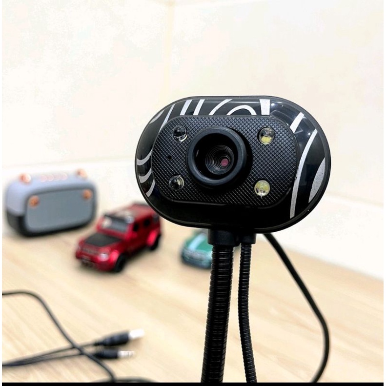 Webcam chân cao cho máy tính