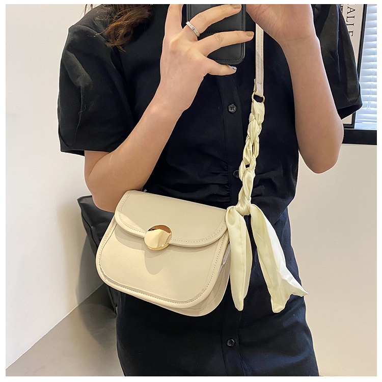 Túi xách nữ đeo chéo khóa tròn quai đeo phối khăn xinh xắn thời trang Hàn Quốc