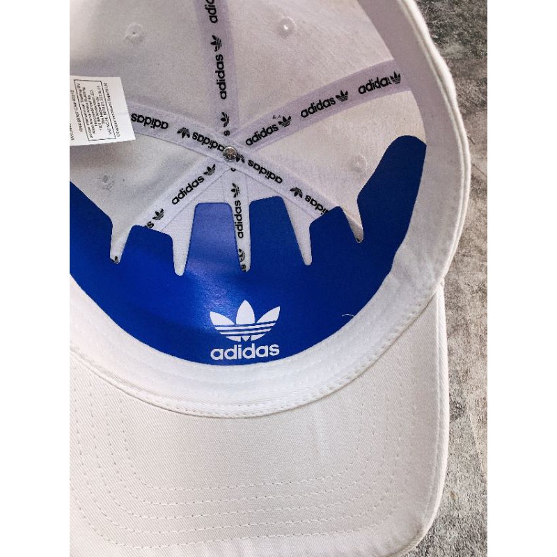 Mũ lưỡi chai trắng logo outline