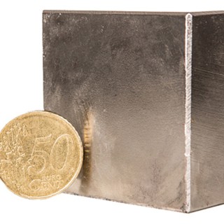Nam châm viên 70x70x30mm, nam châm lực hút mạnh
