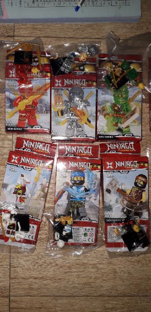 Lắp ráp 1 hộp LegoNinjago 18003