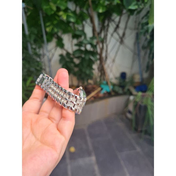 Đồng hồ si tuyển, nữ, Valentino đính ruby