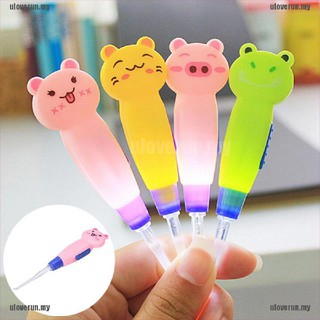 Dụng cụ lấy ráy tai có đèn LED cho bé