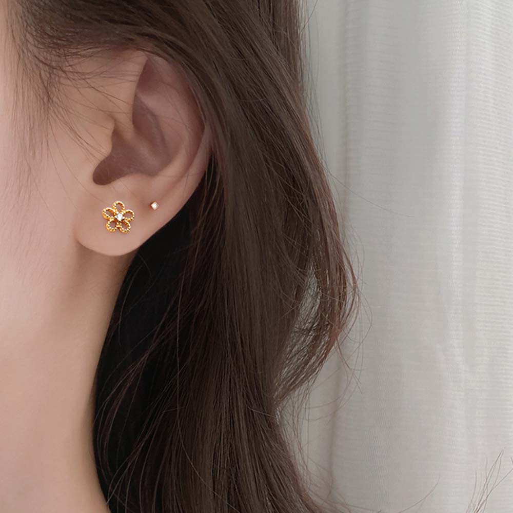 Khuyên tai kim loại kiểu bông hoa phong cách Hàn Quốc cho nữ